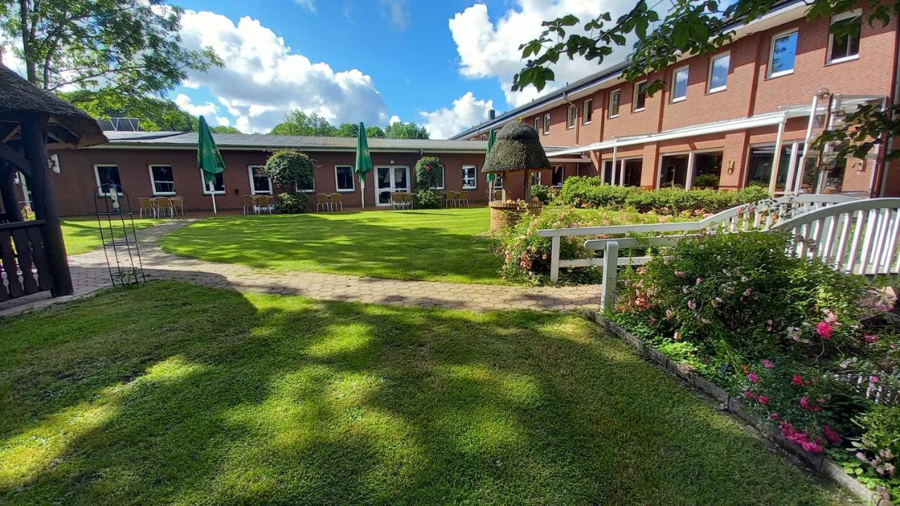 Kraeuterhotel & Restaurant Heidejaeger Mulmshorn Eksteriør billede