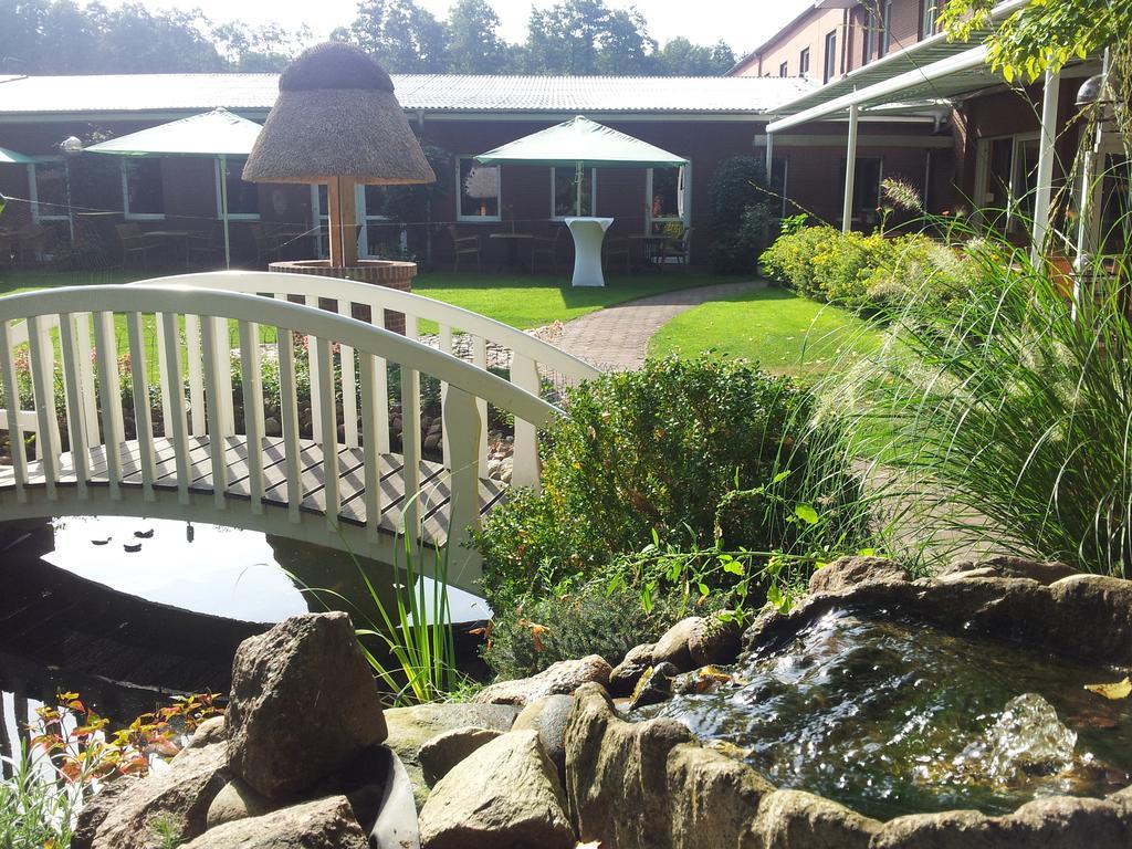 Kraeuterhotel & Restaurant Heidejaeger Mulmshorn Eksteriør billede