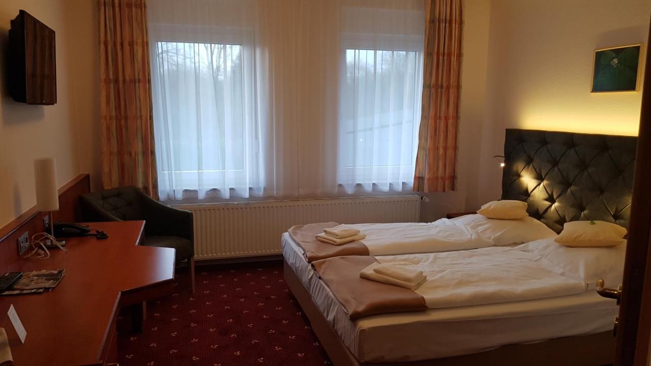 Kraeuterhotel & Restaurant Heidejaeger Mulmshorn Eksteriør billede